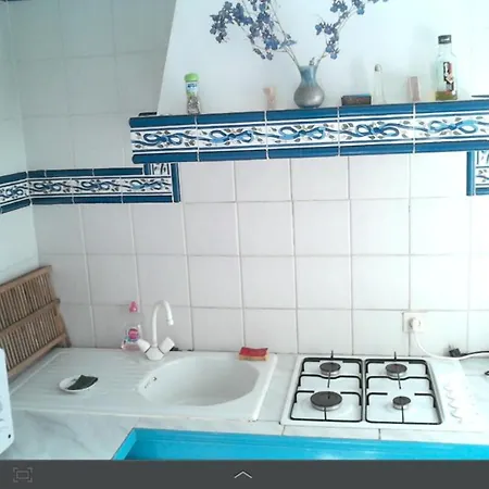 Confortable Avec Piscine Proche Lejlighed